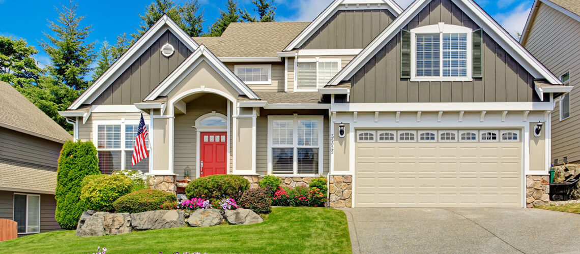 family_house_roofing_siding